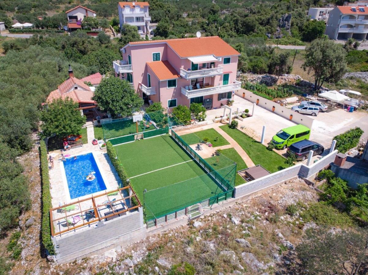 Apartments Mirko Seget Vranjica Exterior photo